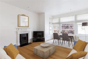 3 bed flat to rent in Cresswell Road, East Twickenham TW1