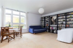 3 bedroom flat to rent in Woking Close, Roehampton SW15